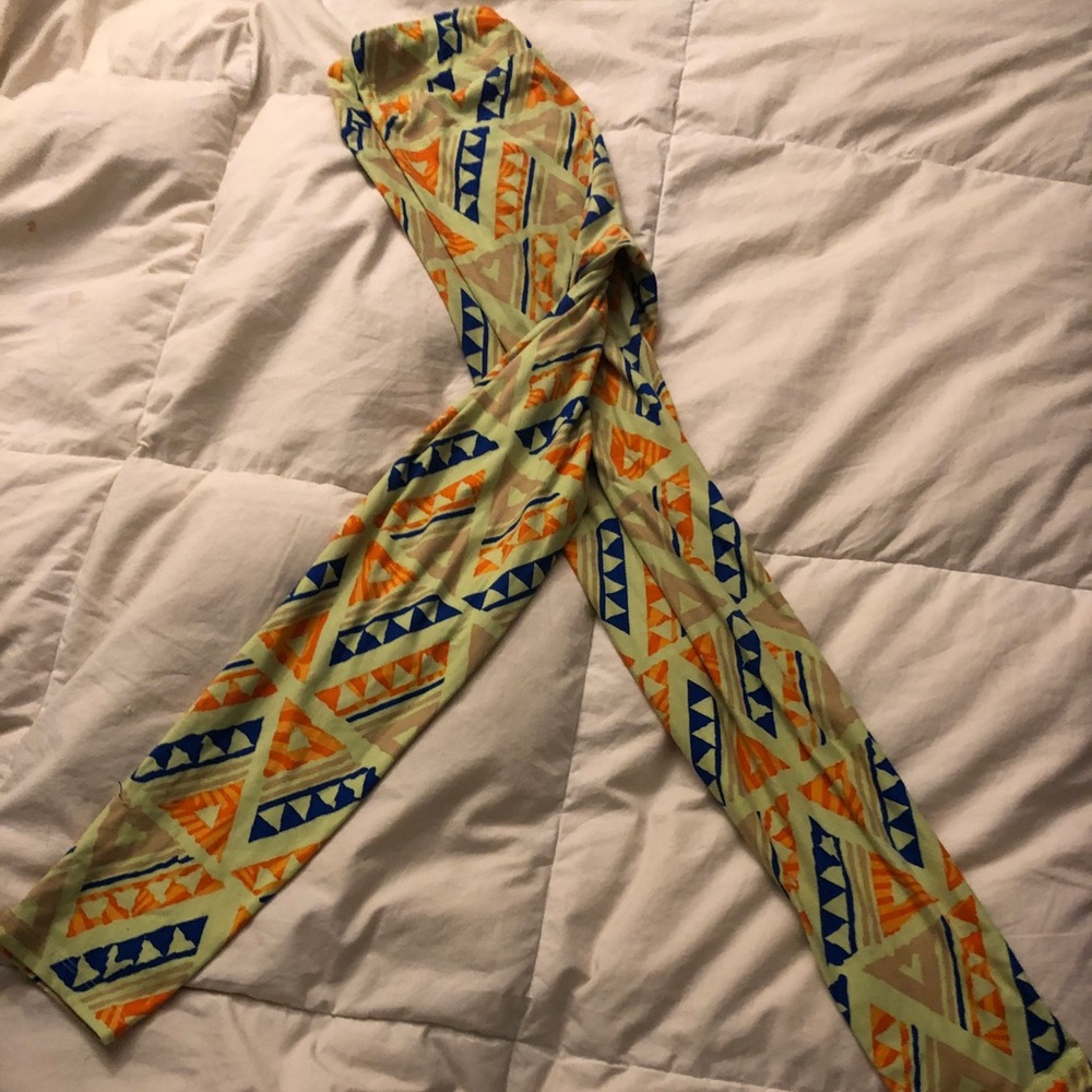 Lularoe geometric leggings